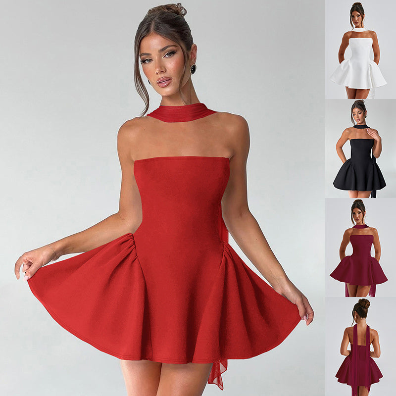 Robe courte Chérie nouée dans le dos
