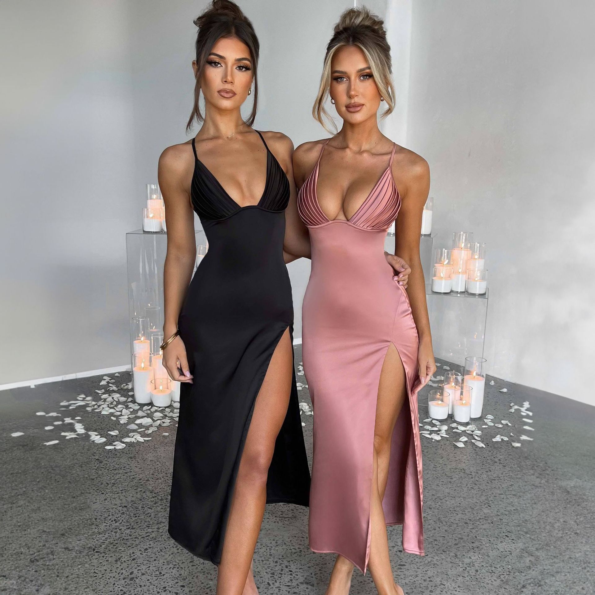 Robe fendue en satin Ariana