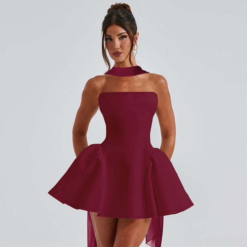 Robe courte Chérie nouée dans le dos