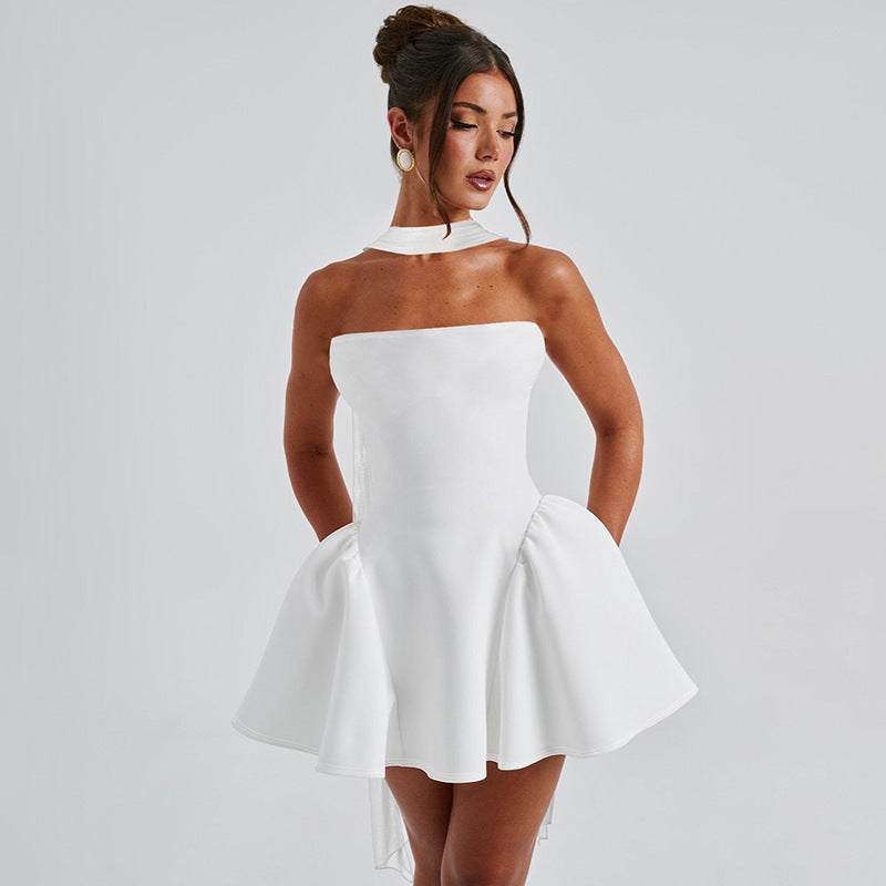 Robe courte Chérie nouée dans le dos